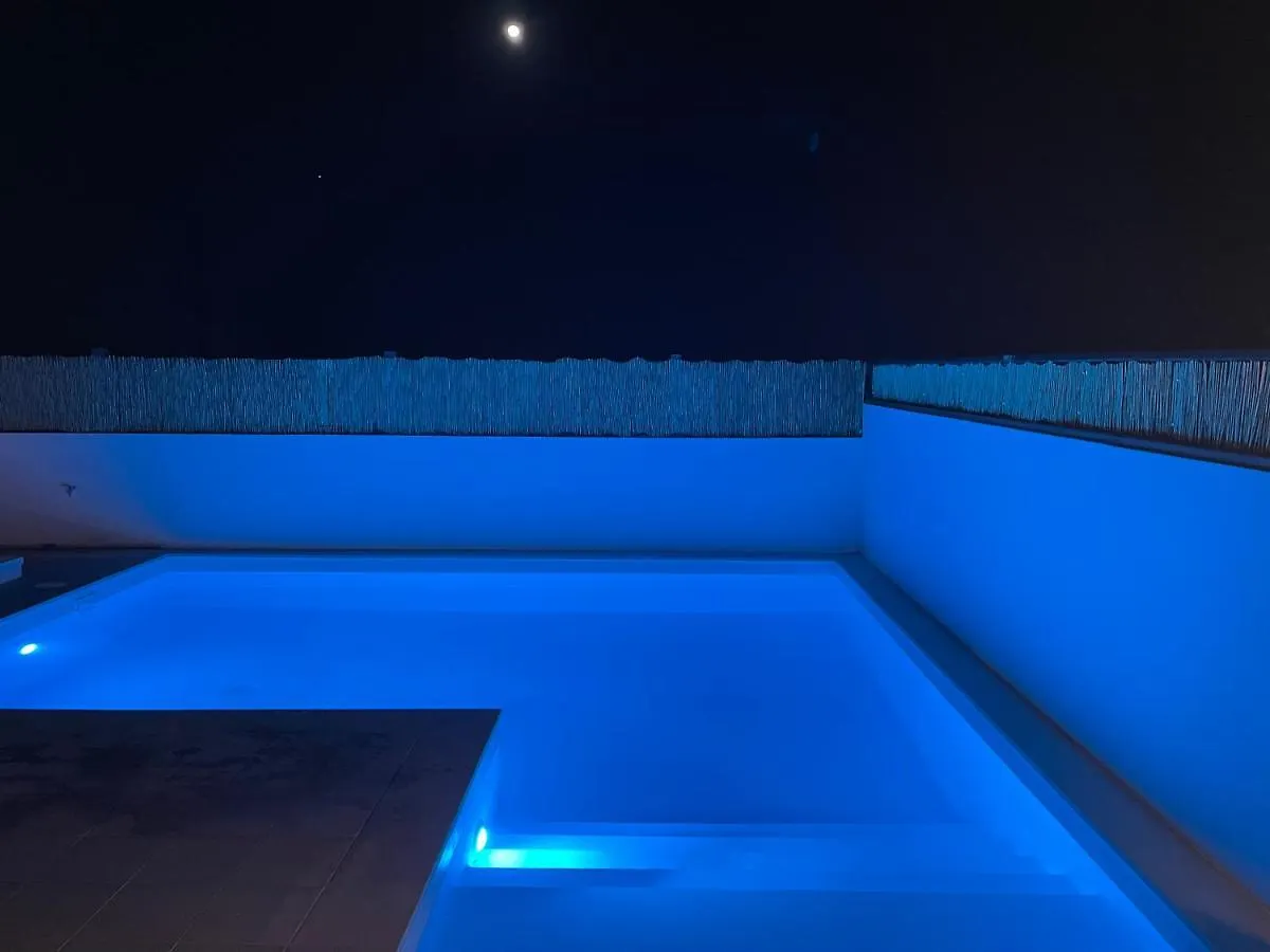 VILLA MARIE Agradable y tranquila MAISON con piscina Corralejo